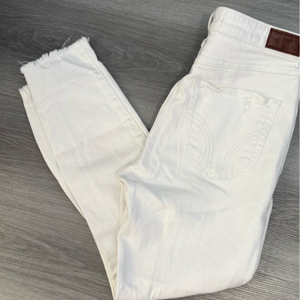 Hollister White Jeans with Brown Patch - Picture 2 of 4